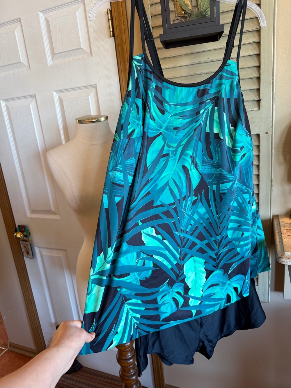 Bold Multicolor Striped Swimming 2 piece suit size — 3X